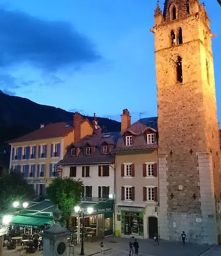 Le Grand Szálloda Barcelonnette